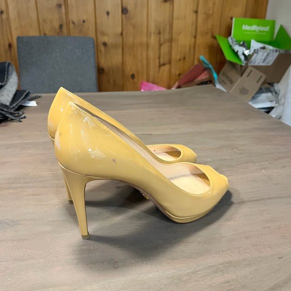 Prada Beige Patent Leather Peep Toe Pump - Size 40 - Picture 6 of 7